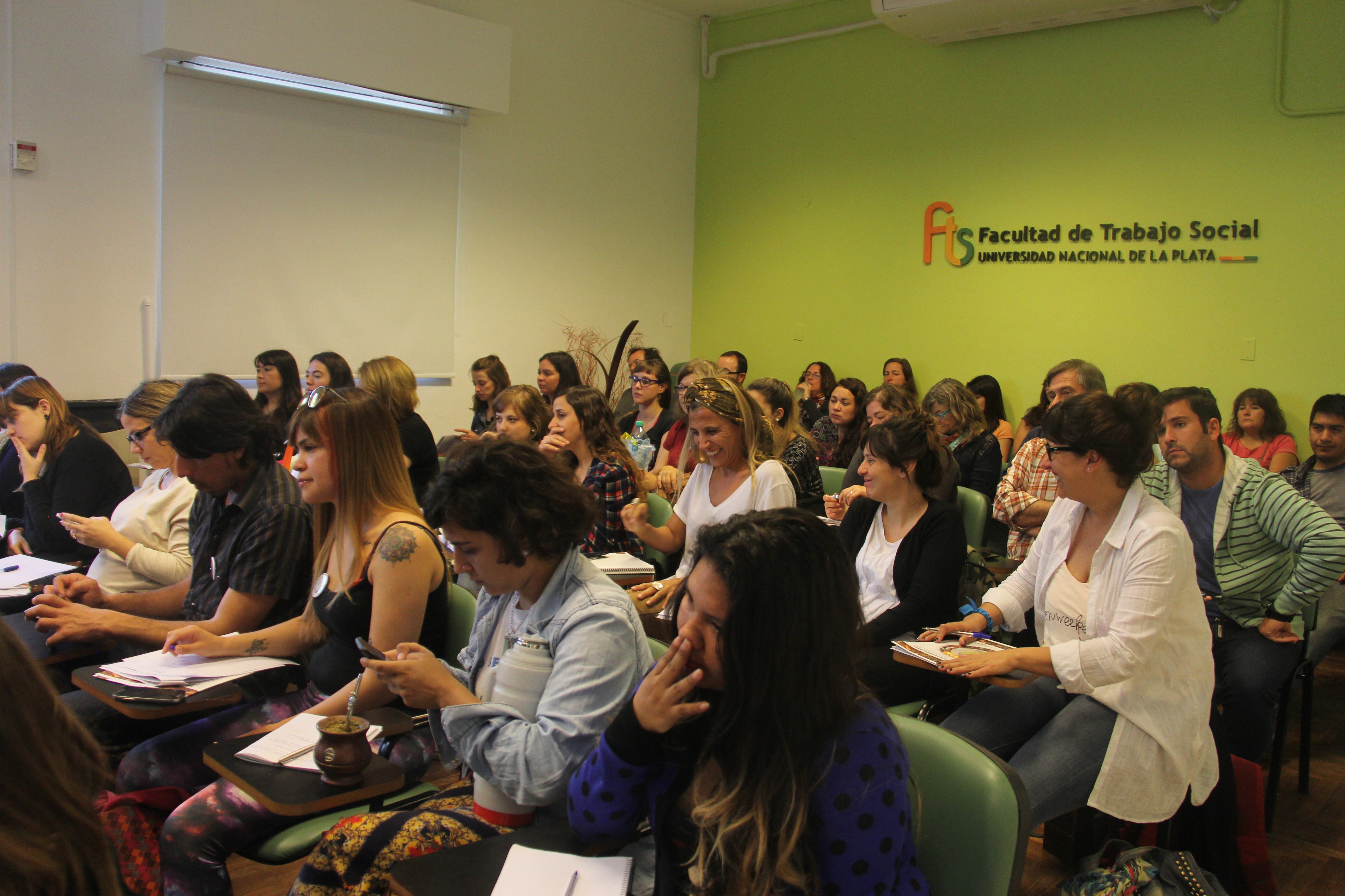 Una propuesta de formación para la intervención social con niños y jóvenes