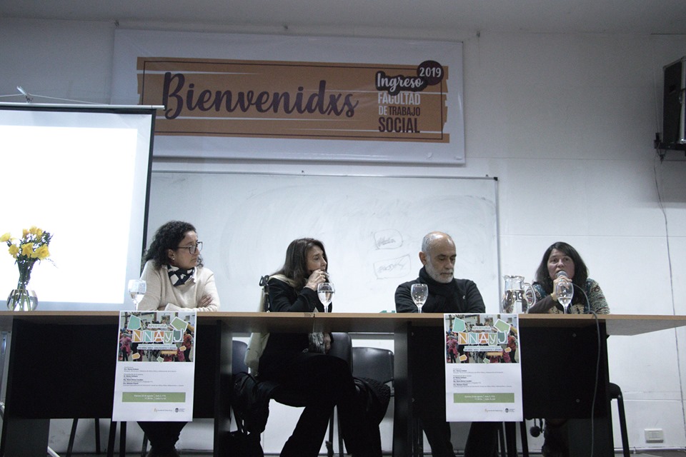 Apertura de la Especialización en Intervención Social con Niños, Niñas, Adolescentes y Jóvenes