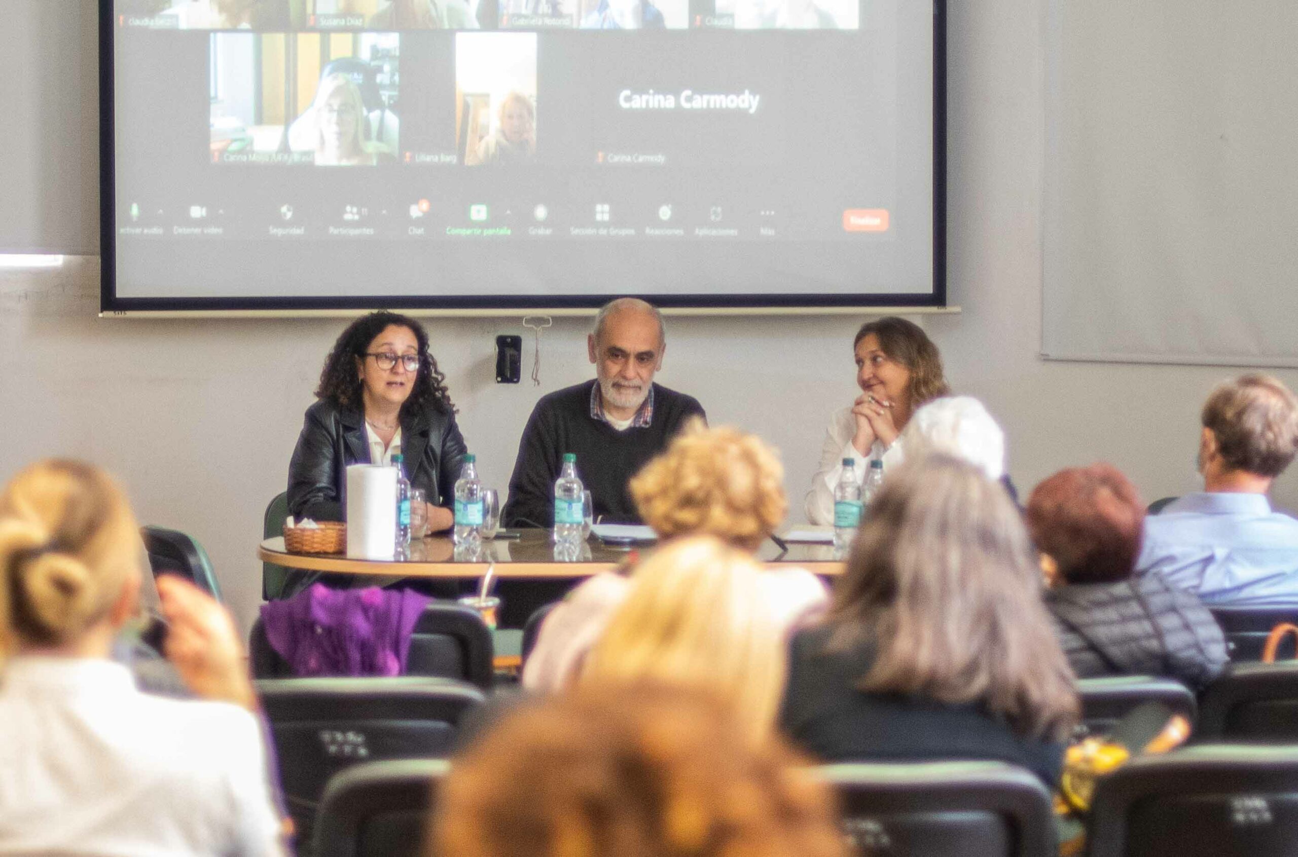 Veinticinco años de maestría en Trabajo Social: se presentó el libro conmemorativo